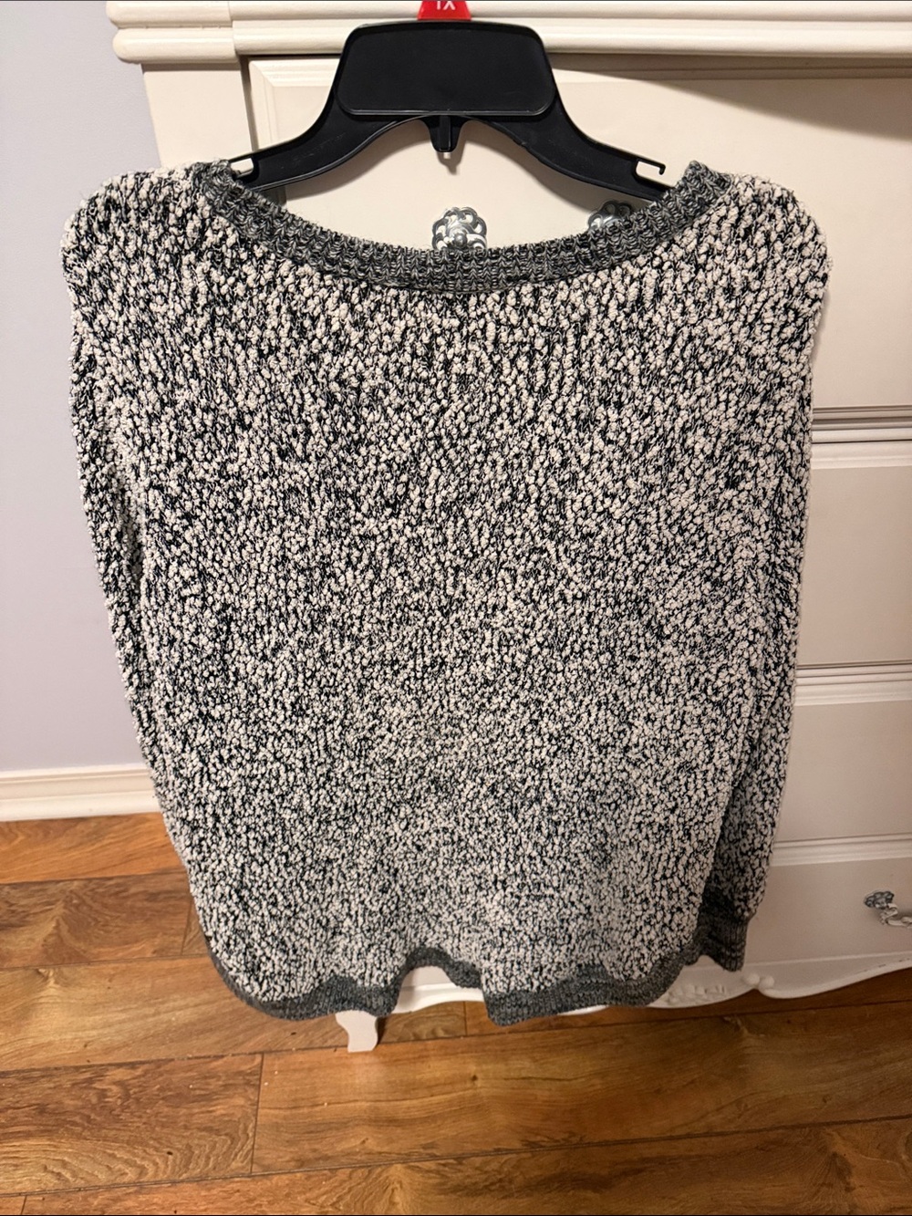 Sweater! - Picture 4 of 4